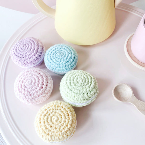 French Pastel mini macarons - handmade, 5 piece set